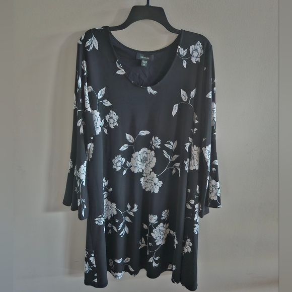 Karen Kane Garden Rose Flare Sleeve Taylor Dress - Picture 3 of 6